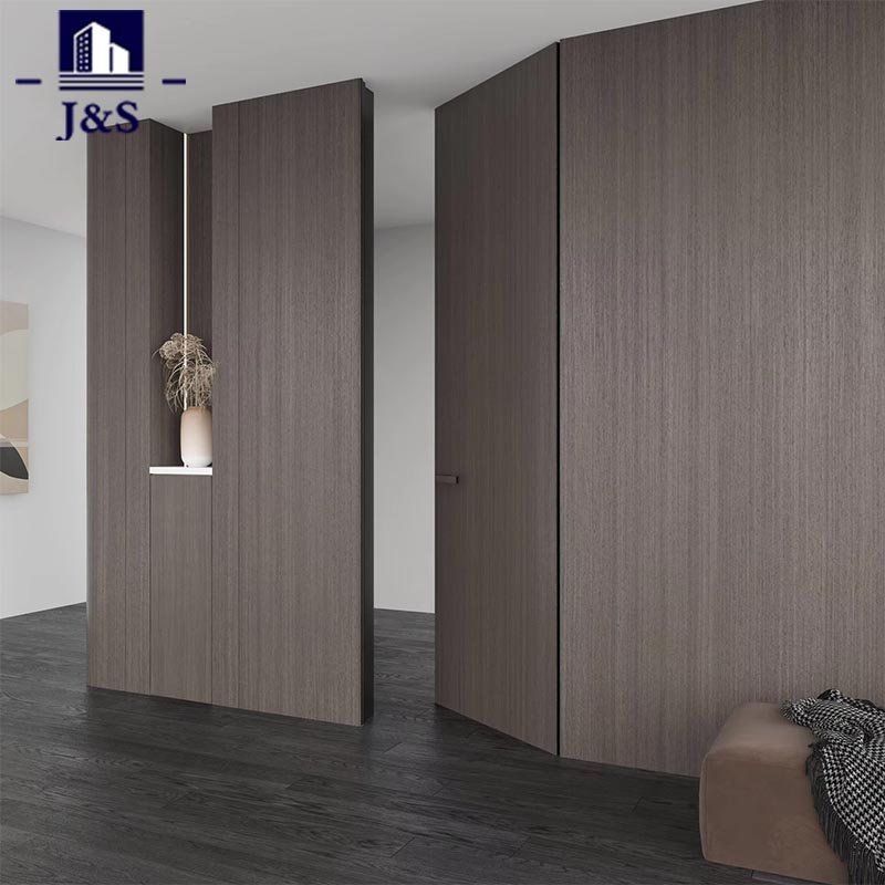 Skrita vrata po meri celotne hiše